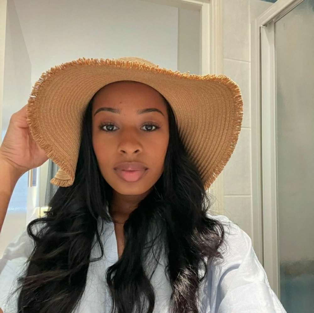 ** šŗ š š š
** Straw/Rattan Vacation Hat NWOT - Picture 1 of 3